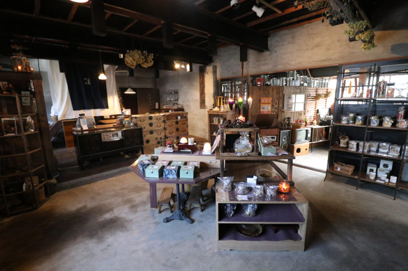 西山ろうそく店